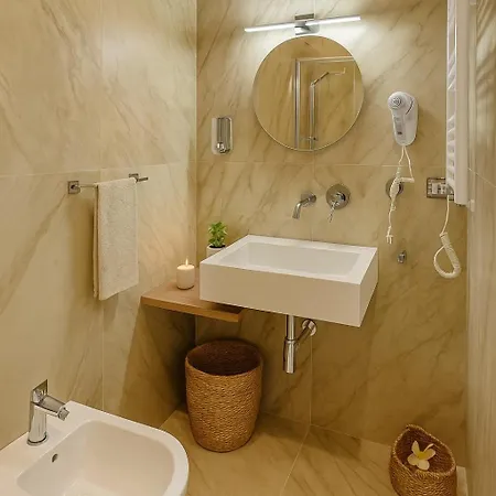 Lodevi Rooms *